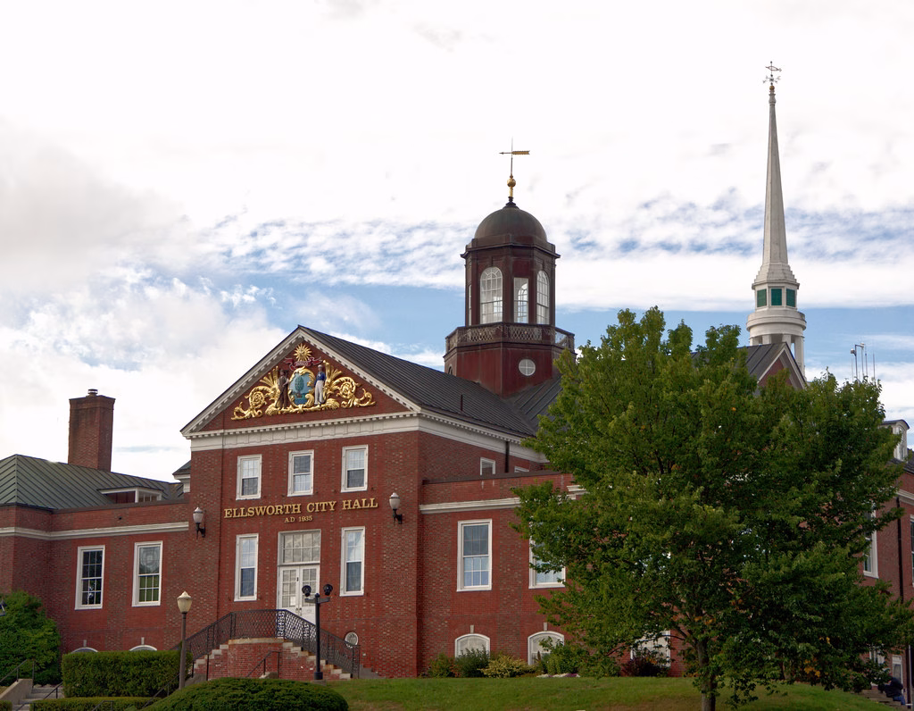 Ellsworth city Hall